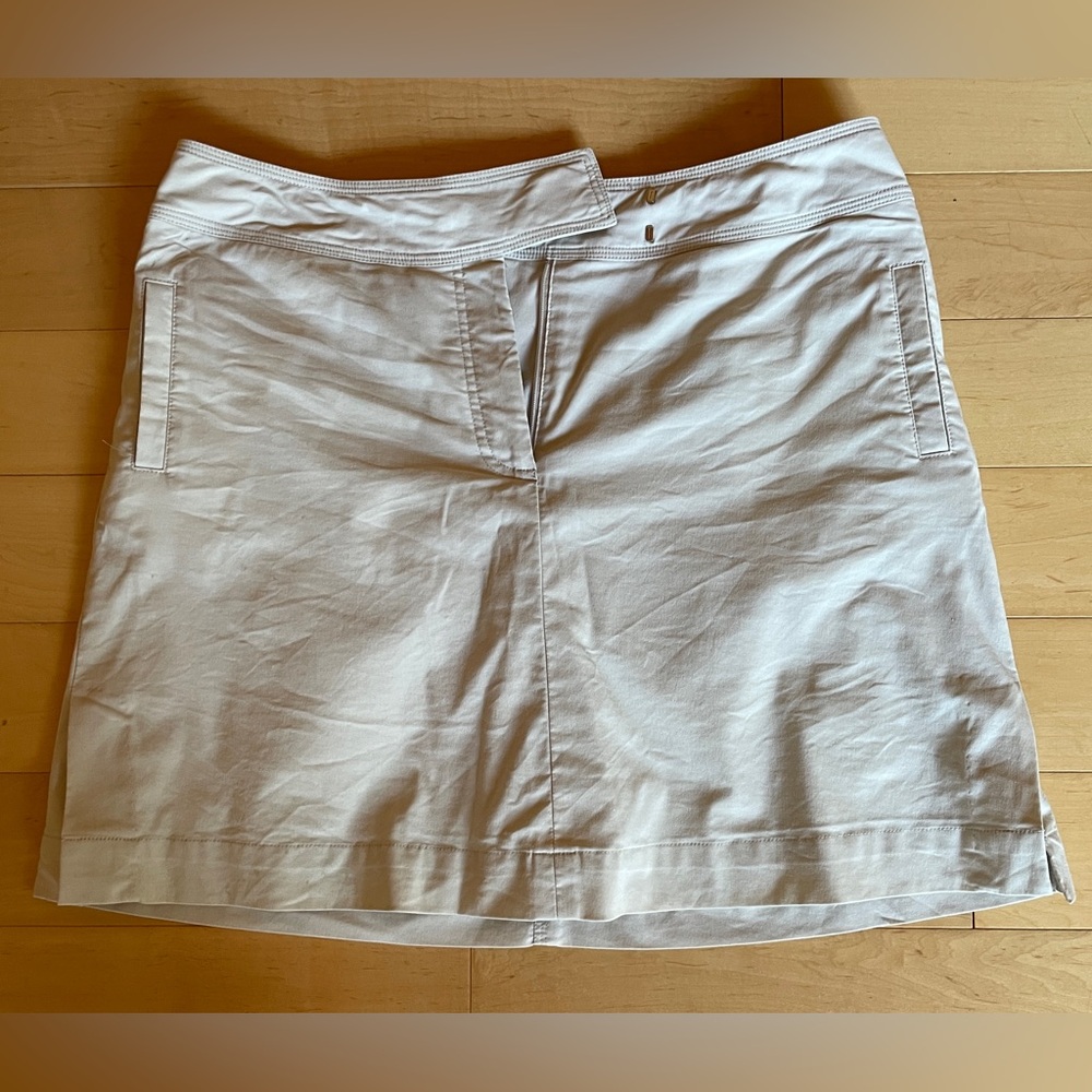 VAURNET SPORT SKORT. Size 8